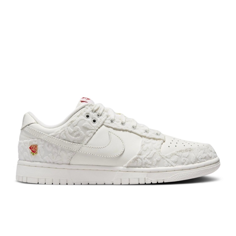 NikeDunk Low “give her flowers”